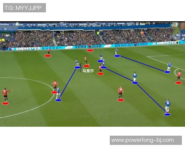 武汉羽毛球队边路渗透战术解析与实战应用探讨